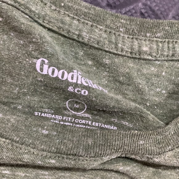 Green Shirt - Picture 2 of 3